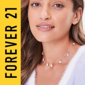 Forever 21 beaded flower necklace